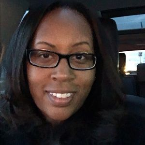 Meet your Posher, Cynthia