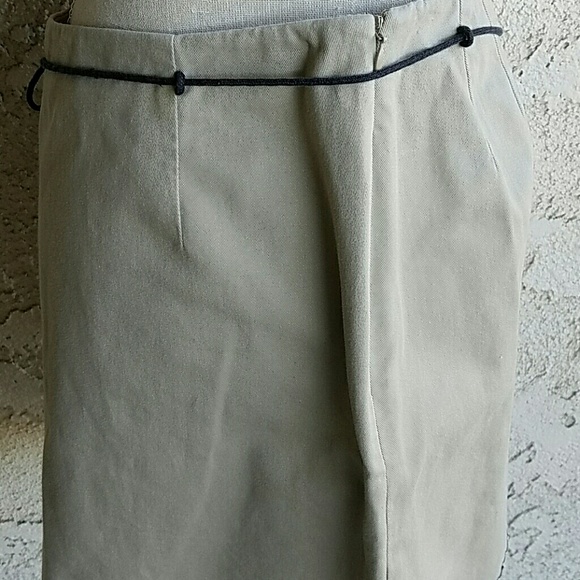 Ann Taylor Loft skirt like new - Picture 2 of 3