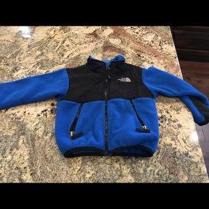 2t North face jacket