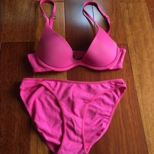 Pink VS Bra and Panty Set