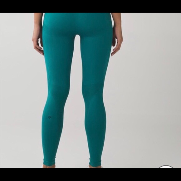 ⭐️ NWT Zone In Tights Size 10 ⭐️ - Picture 3 of 3