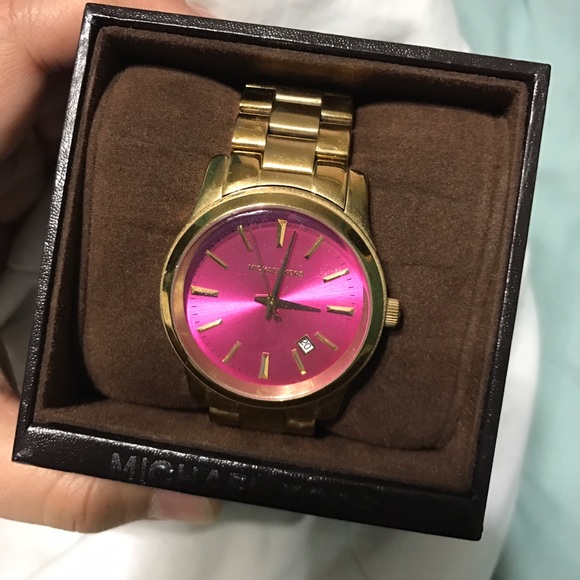 Michael Kors Women's Pink Dial Goldtone Watch