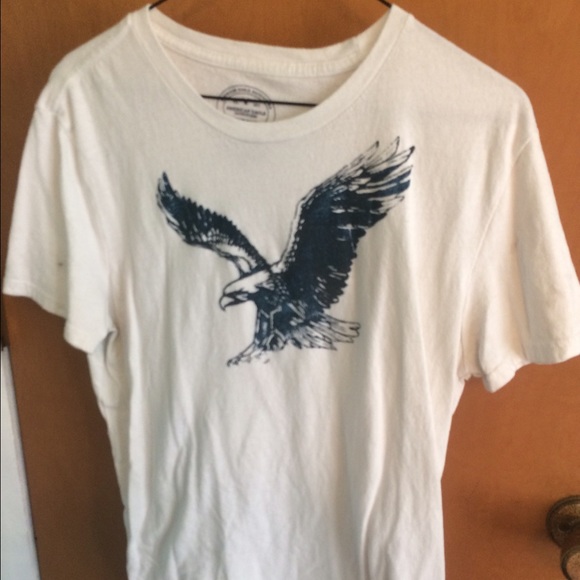 American eagle guy tshirt
