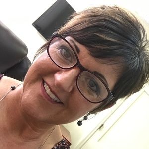 Meet your Posher, Rebecca