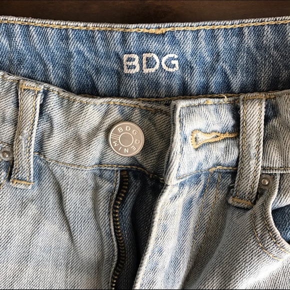 Urban outfitters bdg high waisted denim shorts - Picture 3 of 4