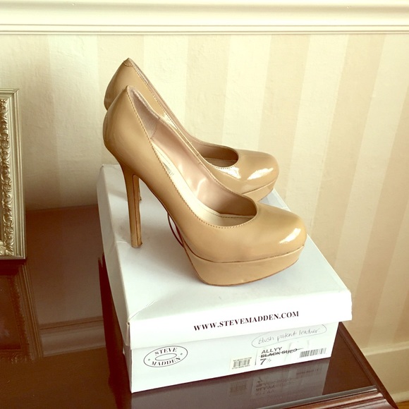 Steve Madden BEVV blush patent leather size 7.5💓