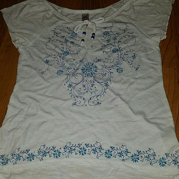A short sleeve shirt - Picture 1 of 2