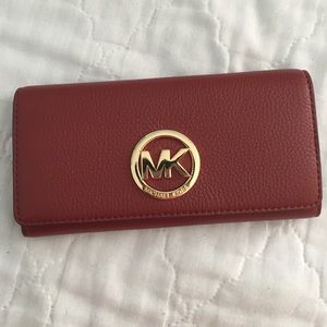 NEW, UNUSED Michael Kors wallet