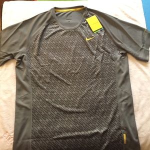 Nike LIVESTRONG Dri-Fit