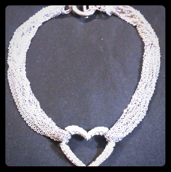 Avon's Heart Choker