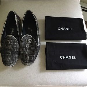 CHANEL pony hair loafer