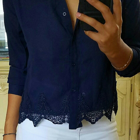 NAVY BLUE EMBROIDERED HEM TOP - Picture 3 of 3