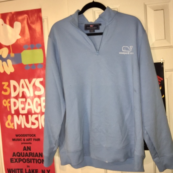 Vineyard vines pull over