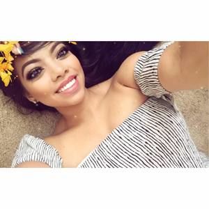 Meet your Posher, Dianna