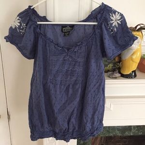 Angie embroidered tee