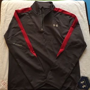 Under Armour cold gear half zip pull over