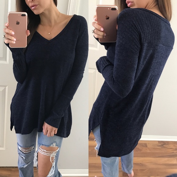 Last • Jewel Blue Longsleeve Top - Picture 3 of 4