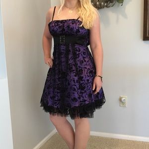 Short homecoming/prom dress