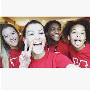 Meet your Posher, Sienna