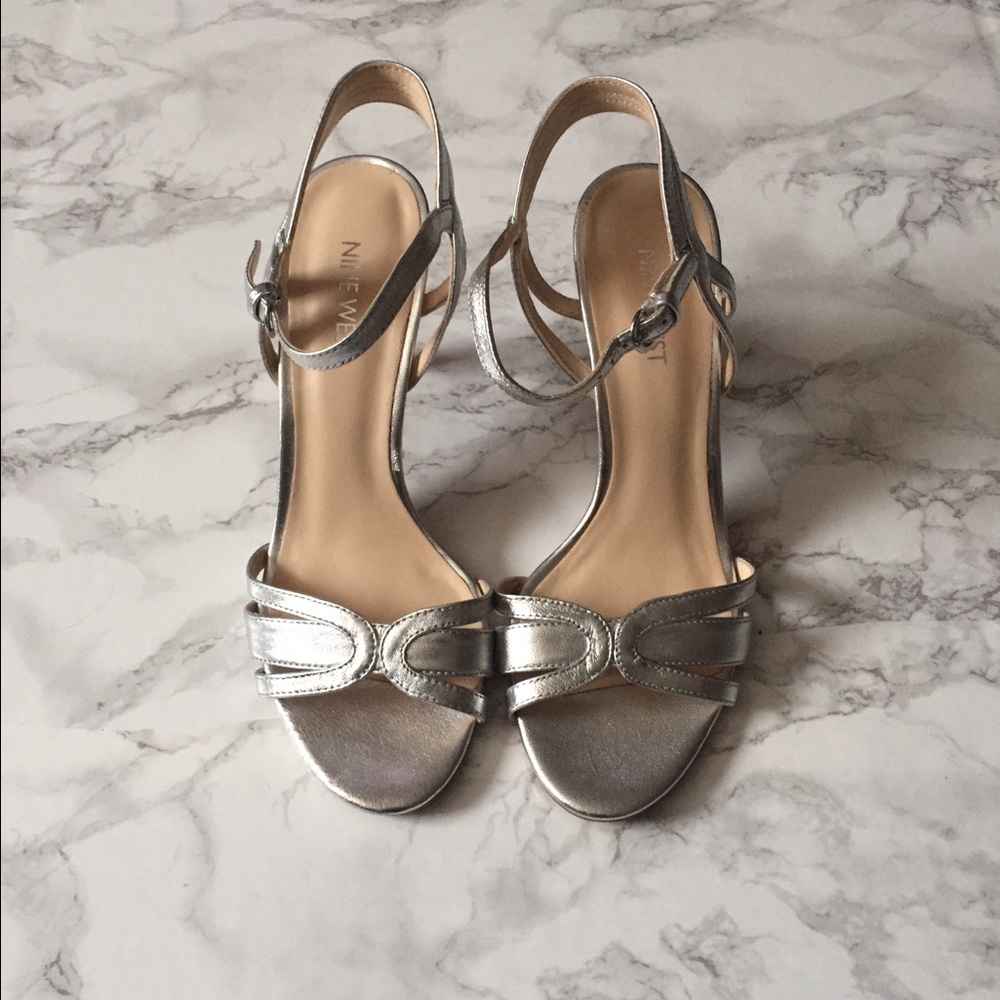 Size 6 silver Nine West heels