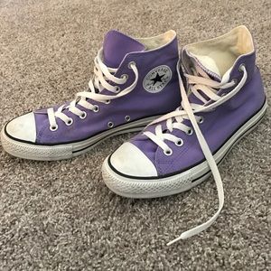 Light purple High top converse
