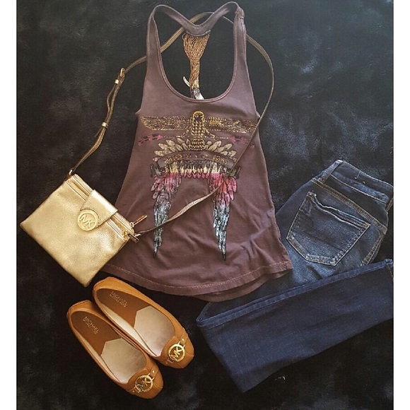 Guess Tops - ✨Guess Graphic Racerback✨