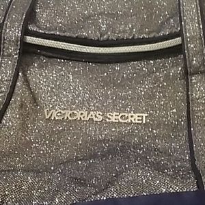 Victoria's Secret Bags - Victoria Secret large over night bag Victoria's Secret Bags - Victoria Secret large over night bag