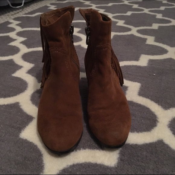 SOLD - Sam Edelman Size 6.5 Fringe Booties - Picture 2 of 4