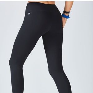 Salar Leggings by Fabletics