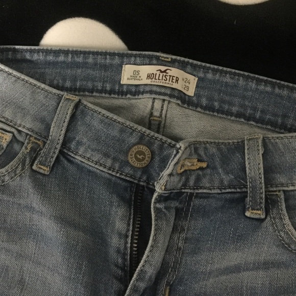 Hollister brand new SKINNY JEANS - Picture 2 of 3