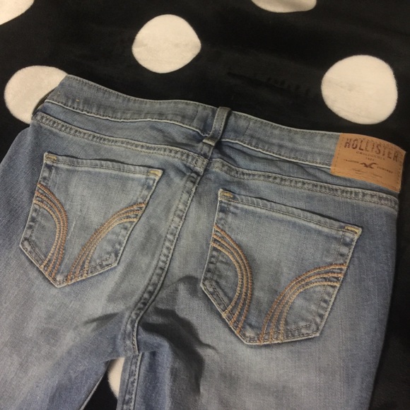 Hollister brand new SKINNY JEANS - Picture 3 of 3