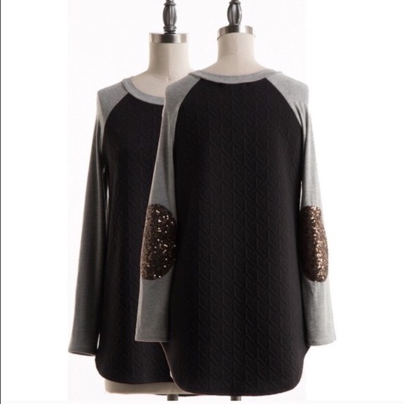 LAST ONE❤️Sequin Elbow Quilted Top - Picture 2 of 2