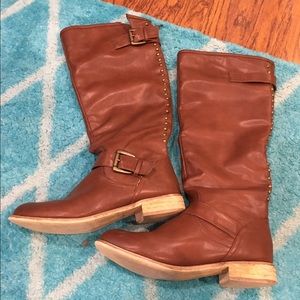 Tan/ brown riding boots