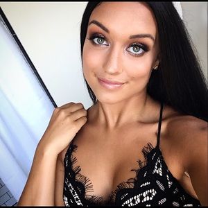 Meet your Posher, Janelle