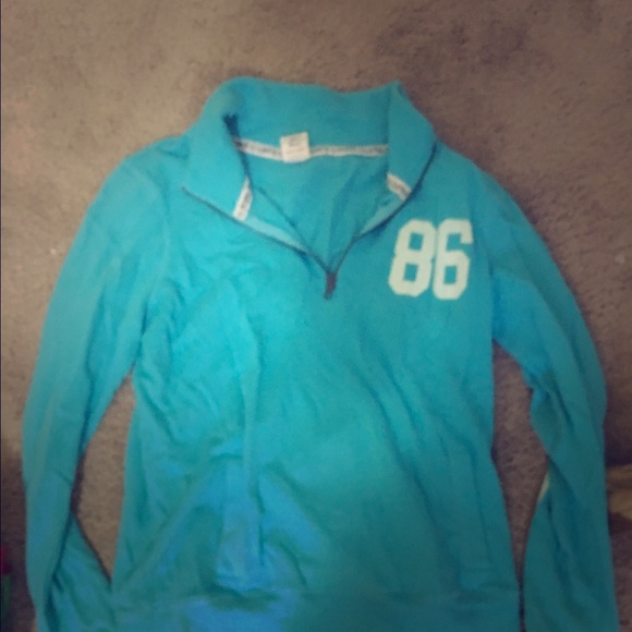 VS Pink quarter zip