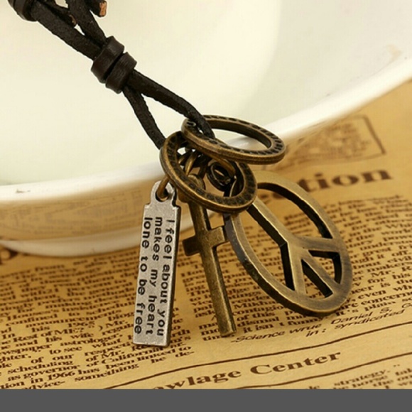 Necklace peace sign cross nice - Picture 1 of 2