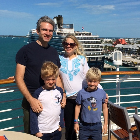 Meet your Posher, Hilary - Picture 2 of 4