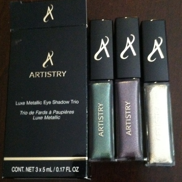 Artistry makeup