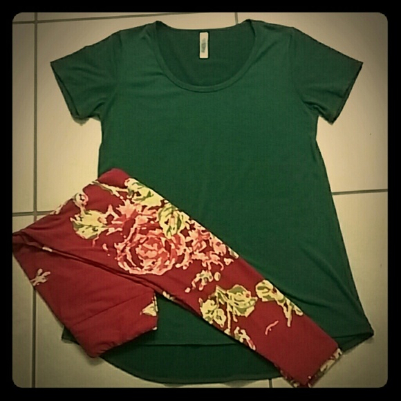 LulaRoe OS leggings and XXS Classic tee