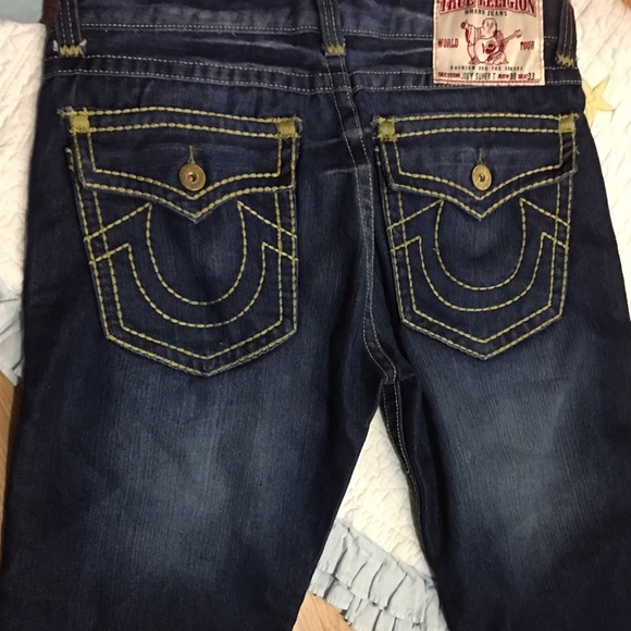 Like new Men's size 38 True Religion jeans.