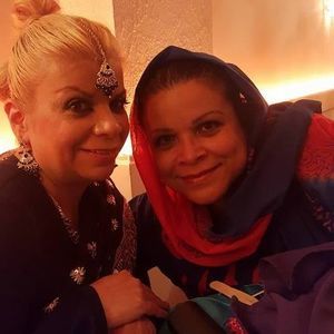 Meet your Posher, Yvette