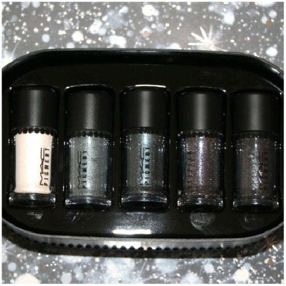 Mac holiday five pack pigments