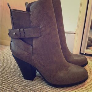 Trading!!! RESERVED!!