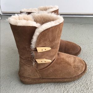BearPaw boots🐻