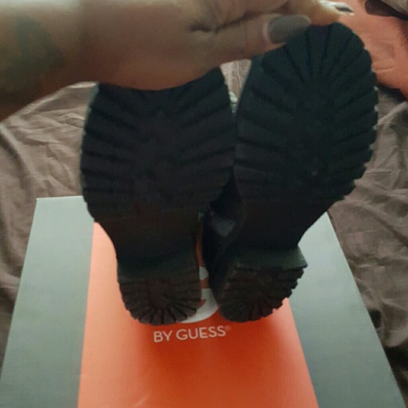 Boots - Picture 3 of 4