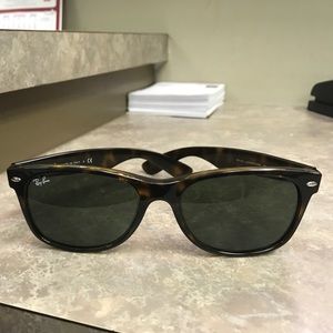 Ray Ban wayfarer sunglasses