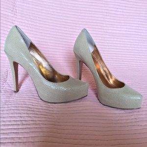 BRAND NEW BCBGeneration Nude Heels