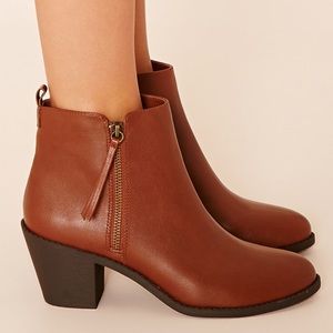 FOREVER 21 Zippered Ankle Booties