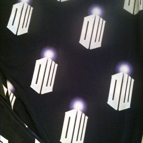 Doctor Who Leggings - Picture 2 of 4