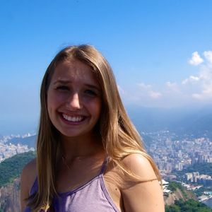 Meet your Posher, Elizabeth